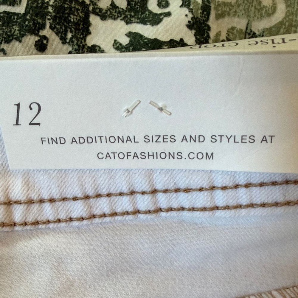 LAST CHANCE SALE! Women’s White Straight-Leg Capris with tan Embroidered Hem - Picture 10 of 10